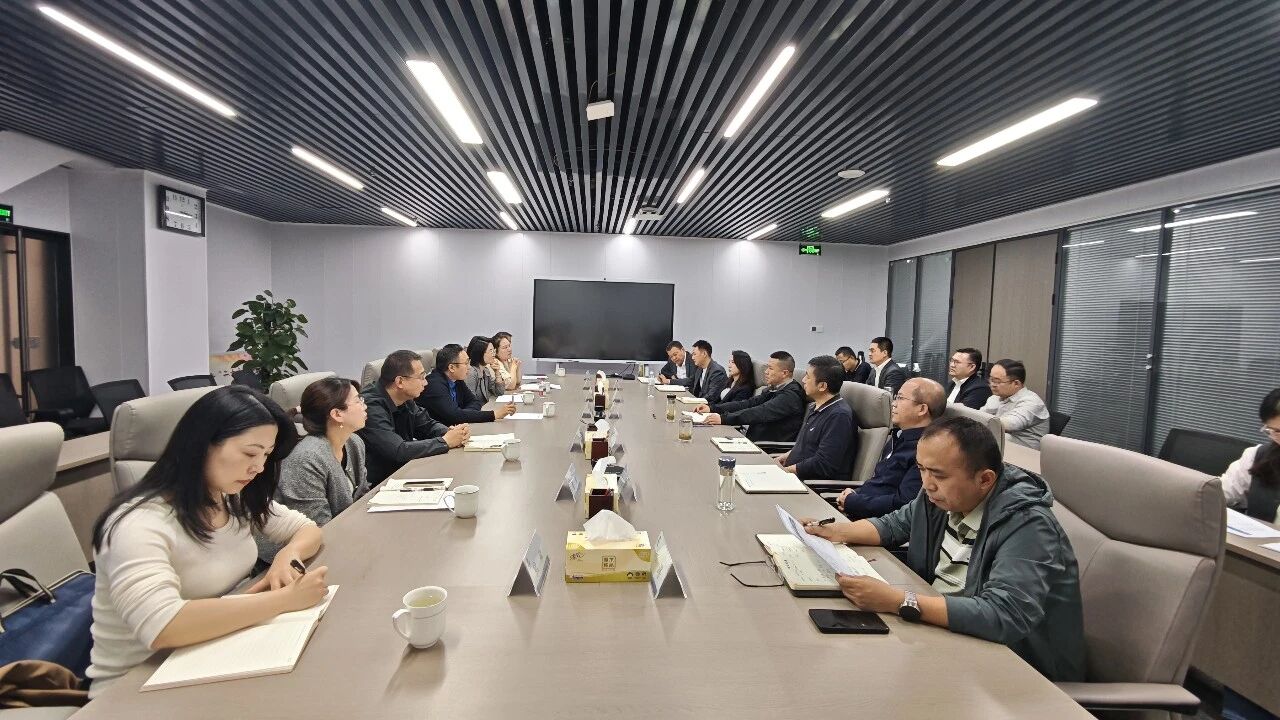 共探协同发展新路径｜水环境公司与中圣环境公司座谈交流