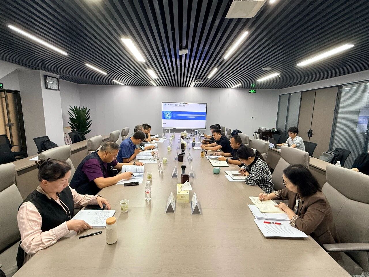 水环境公司化工水处理项目数质水务平台技术方案评审会顺利召开